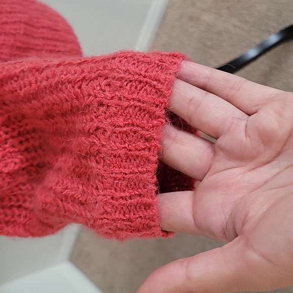 💕CABI ZIPPER SWEATER. 💕 - Picture 7 of 10